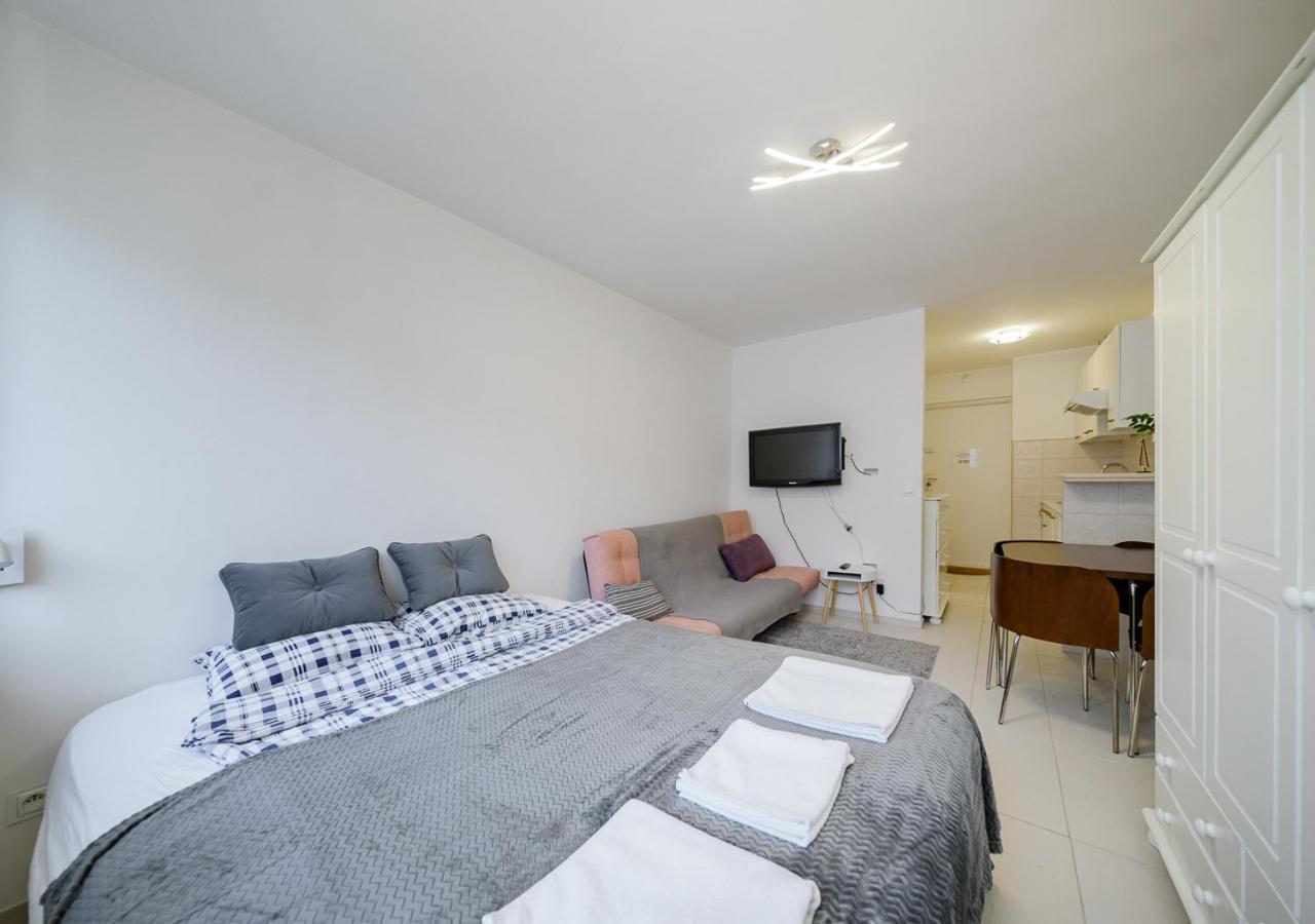 Studio In The Center Of Varsavia Esterno foto